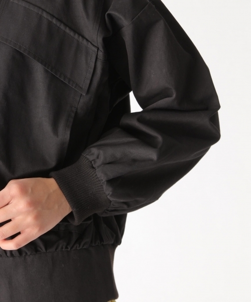 mysty woman（ミスティウーマン）の「BIGポケット付きＶネックブルゾン（ブルゾン・レディース・ブラック/カーキ/グレー・FREE）」の5枚目の写真