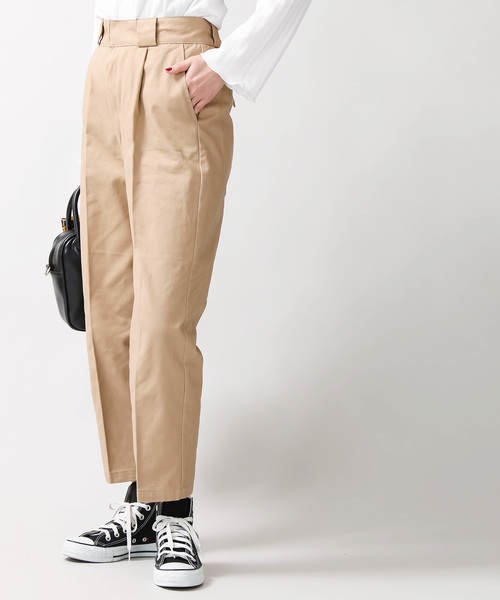 WEGO(ウィゴー)の「WEGO/クロップドセンタープレスチノパンツ(チノパンツ・レディース・ブラック/ベージュ・FREE)」の1枚目の写真