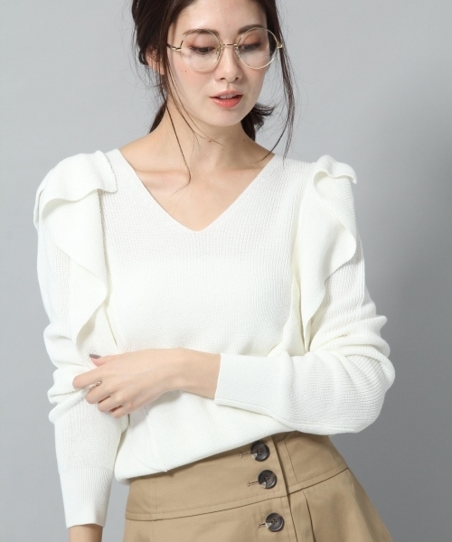 Andemiu（アンデミュウ）の「アゼラッフルＶ／Ｎニット783194（ニット/セーター・レディース・ホワイト/ライトグレー/ネイビー/ピンク・FREE）」の2枚目の写真