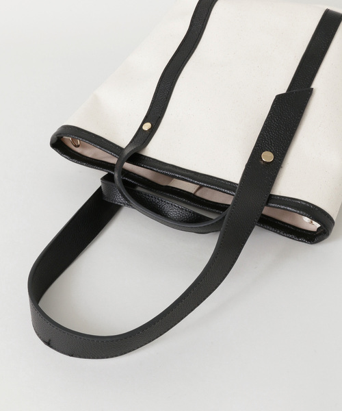 URBAN RESEARCH（アーバンリサーチ）の「2WAYキャンバスショルダー