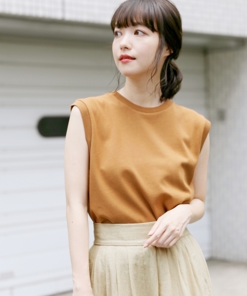 LOWRYS FARM（ローリーズファーム）の「SUPIMAノースリーブ 810168（タンクトップ・レディース・ブラック/キャメル/オフホワイト・MEDIUM/LARGE）」の3枚目の写真