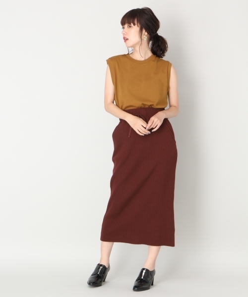 LOWRYS FARM（ローリーズファーム）の「SUPIMAノースリーブ 810168（タンクトップ・レディース・ブラック/キャメル/オフホワイト・MEDIUM/LARGE）」の6枚目の写真