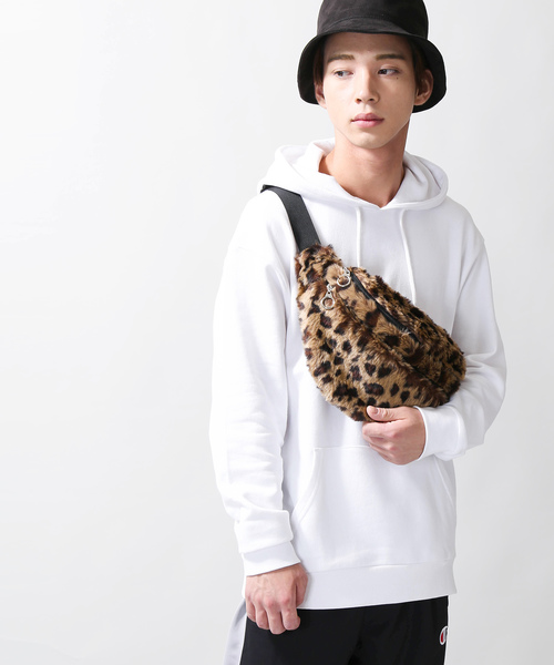 WEGO（ウィゴー）の「WEGO/アニマル柄ウエストバッグ（ボディバッグ/ウエストポーチ・レディース・ブラウン/その他1・FREE）」の5枚目の写真