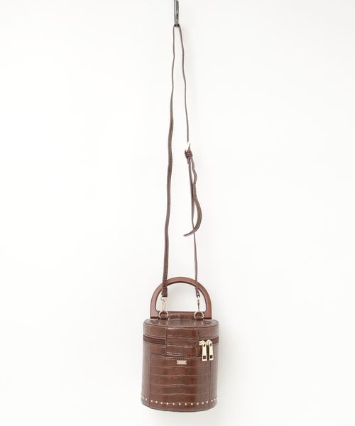 Cheek（チーク）の「スタッズポーチポシェット（ショルダーバッグ・レディース・ブラック/ブラウン・MEDIUM）」の2枚目の写真