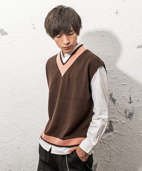 MinoriTY(マイノリティ)の「プレッピーラインチルデンニットベスト(ニット/セーター・メンズ・ホワイト/ブラック/ブラウン/グレー・M/L)」の4枚目の写真