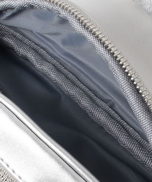 STYLEBLOCK（スタイルブロック）の「チェーン付きボディバッグ（ボディバッグ/ウエストポーチ・レディース・ブラック/レッド/シルバー・FREE）」の4枚目の写真