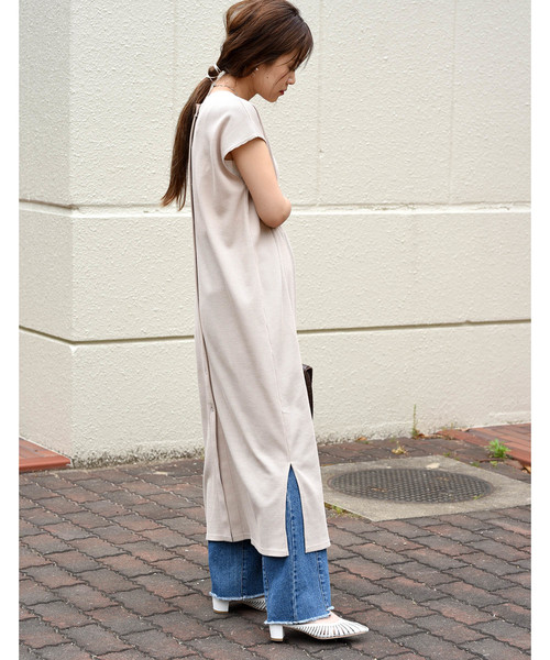 LHELBIE（レルビエ）の「バックボタンワッフルサーマルスリット2wayロングワンピース（ワンピース・レディース・ブラック/ベージュ/サックスブルー/アイボリー・M）」の20枚目の写真