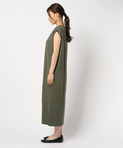 Pierrot（ピエロ）の「フレンチスリーブリブカットソーロングワンピース（ワンピース・レディース・ベージュ系その他/ネイビー/ブラック/カーキ・M/L）」の16枚目の写真