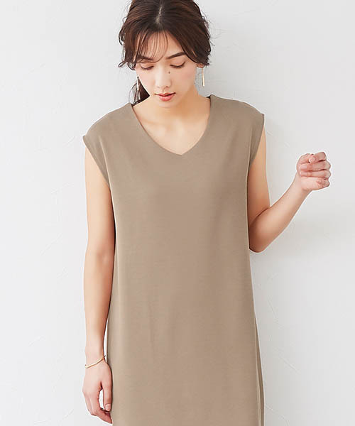 Pierrot（ピエロ）の「フレンチスリーブリブカットソーロングワンピース（ワンピース・レディース・ベージュ系その他/ネイビー/ブラック/カーキ・M/L）」の14枚目の写真