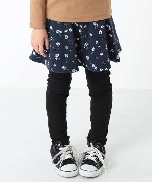 devirock(デビロック)の「プリント10分丈スカッツ(スカート・キッズ・ベージュ/カモフラージュ/ラベンダー/ブラック系その他/グレー系その他/ブルー系その他/キャメル/グレー系その他2/グレー系その他3/ドット/ブラック系その他2/ブルー系その他2/ブラック系その他3/ブラック系その他4/スモークピンク/ブルー系その他3/ブルー系その他4/スミクロ/ホワイト系その他/モカ/ブラック系その他5/ブラック系その他6/ホワイト系その他2/ブルー系その他5・80cm/90cm/95cm/110cm/100cm/120cm/130cm/140cm/150cm/160cm)」の17枚目の写真