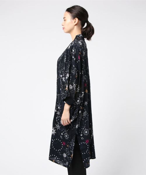 チャイハネ(チャイハネ)の「【チャイハネ】夜空の星柄キモノスリーブロングカーディガン(カーディガン/ボレロ・レディース・ブラック/ネイビー/イエロー・FREE)」の5枚目の写真