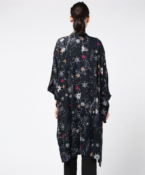 チャイハネ(チャイハネ)の「【チャイハネ】夜空の星柄キモノスリーブロングカーディガン(カーディガン/ボレロ・レディース・ブラック/ネイビー/イエロー・FREE)」の6枚目の写真