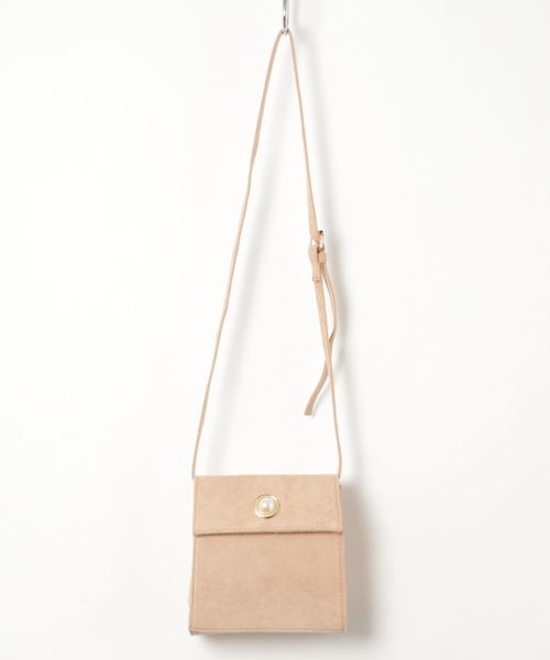 apres jour(アプレジュール)の「【apres jour×ARIAZ】パール付きスエードバッグ(ショルダーバッグ・レディース・ブラック/ベージュ・FREE)」の11枚目の写真