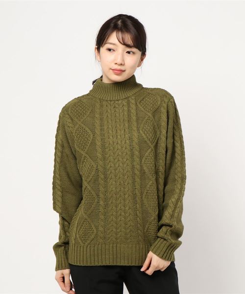 B.I.D.（ビーアイディー）の「ケーブルモックネックニット（ニット/セーター・レディース・アイボリー/マスタード/オフホワイト/ブルー/カーキ/ベージュ/ワイン/ダークグリーン/モカ/キャメル/オリーブ/ブラック/グレー/ネイビー/ブラウン・M/L/LL）」の10枚目の写真