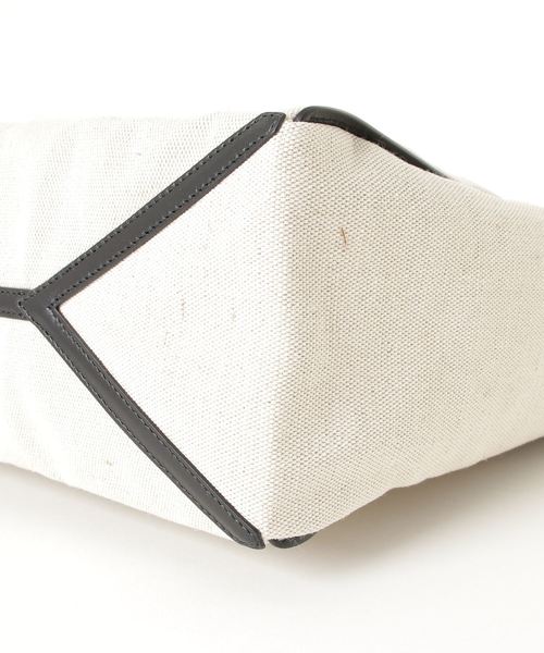 JIL SANDER（ジルサンダー）の「JIL SANDER / バッグ（ショルダーバッグ・レディース・オフホワイト・FREE）」の2枚目の写真