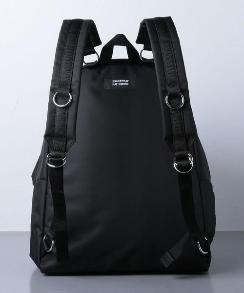 RAF SIMONS（ラフシモンズ）の「＜RAF SIMONS (ラフ シモンズ) ＞ RUCK（バックパック/リュック・メンズ・ブラック・FREE）」の6枚目の写真