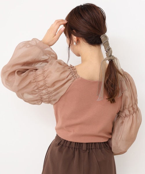 one after another NICE CLAUP（ワンアフターアナザーナイスクラップ）の「袖ドットチュールテレコトップス（Tシャツ/カットソー・レディース・ライトブラウン/オフホワイト/ブラック/ライトグレー・FREE）」の7枚目の写真