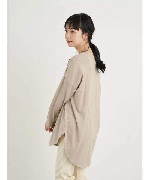 earth music&ecology（アースミュージックアンドエコロジー）の「ラウンドヘムカットチュニック ＊〇（Tシャツ/カットソー・レディース・ブラック/ベージュ/オフホワイト・FREE）」の4枚目の写真