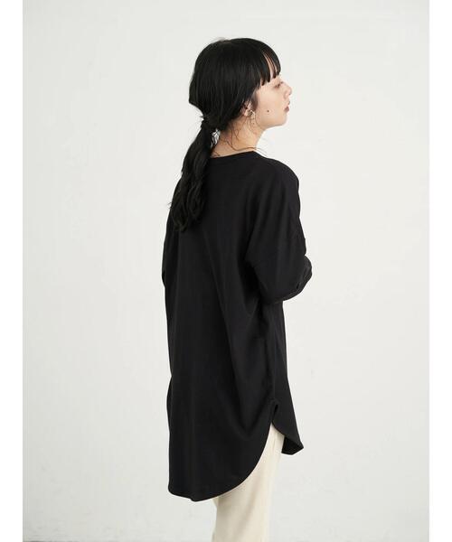earth music&ecology（アースミュージックアンドエコロジー）の「ラウンドヘムカットチュニック ＊〇（Tシャツ/カットソー・レディース・ブラック/ベージュ/オフホワイト・FREE）」の7枚目の写真