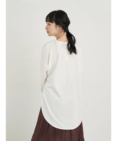 earth music&ecology（アースミュージックアンドエコロジー）の「ラウンドヘムカットチュニック ＊〇（Tシャツ/カットソー・レディース・ブラック/ベージュ/オフホワイト・FREE）」の9枚目の写真