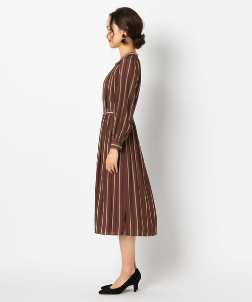 NOLLEY’S Sophi（ノーリーズソフィ）の「前後2wayストライプワンピース（シャツワンピース・レディース・ブラウン系その他3/ブルー系その他3・38/36）」の6枚目の写真