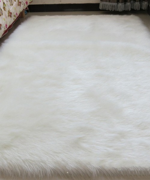 aimoha（アイモハ）の「ファーラグマット（ラグ/マット・レディース・ホワイト/ピンク/キャメル/ホワイト系その他/ピンク系その他・FREE）」の6枚目の写真