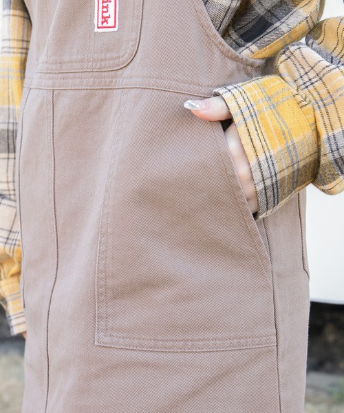 PairPair（ペアペア）の「ワッペン付きストラップ配色ジャンスカ（スカート・レディース・オフホワイト/インディゴブルー/モカ・FREE）」の20枚目の写真