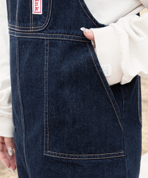 PairPair（ペアペア）の「ワッペン付きストラップ配色ジャンスカ（スカート・レディース・オフホワイト/インディゴブルー/モカ・FREE）」の9枚目の写真