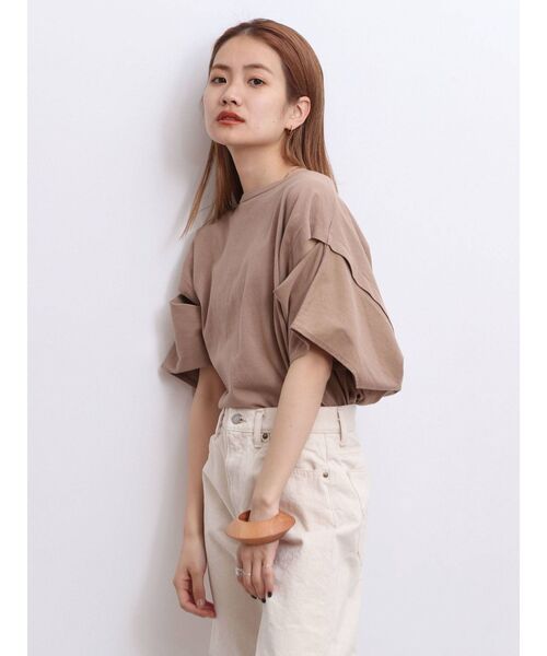 Ungrid（アングリッド）の「スリーブスリットデザインTee（Tシャツ/カットソー・レディース・ブラック/オフホワイト/モカ・FREE）」の9枚目の写真