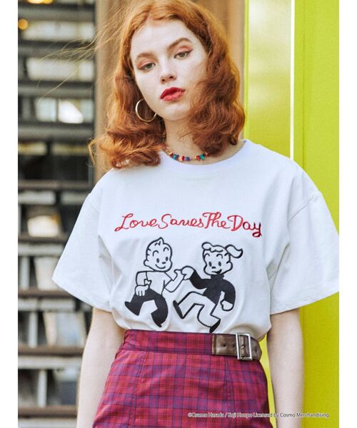 OSAMU GOODS(オサムグッズ)の「OSAMU GOODS BIG Tシャツ(Tシャツ/カットソー・レディース・オフホワイト/ブラック/レッド・MEDIUM)」の4枚目の写真