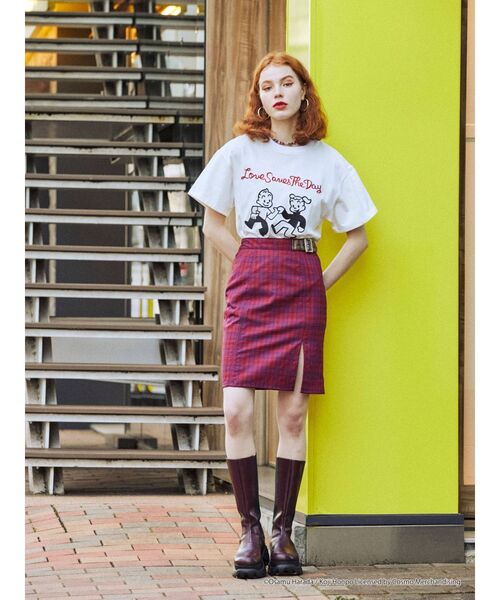 OSAMU GOODS(オサムグッズ)の「OSAMU GOODS BIG Tシャツ(Tシャツ/カットソー・レディース・オフホワイト/ブラック/レッド・MEDIUM)」の8枚目の写真