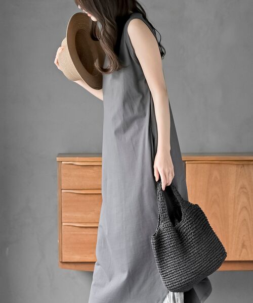 rps（アールピーエス）の「ノースリーブカットワンピース（ワンピース・レディース・ブラック/パープル/モカ/グレイッシュベージュ/ライトカーキ/ブラウン/ブルー/チャコールグレー/カーキ・M/フリー）」の11枚目の写真