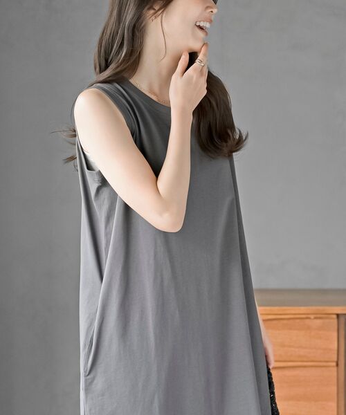 rps（アールピーエス）の「ノースリーブカットワンピース（ワンピース・レディース・ブラック/パープル/モカ/グレイッシュベージュ/ライトカーキ/ブラウン/ブルー/チャコールグレー/カーキ・M/フリー）」の16枚目の写真