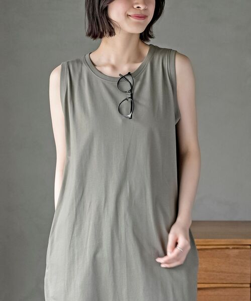 rps（アールピーエス）の「ノースリーブカットワンピース（ワンピース・レディース・ブラック/パープル/モカ/グレイッシュベージュ/ライトカーキ/ブラウン/ブルー/チャコールグレー/カーキ・M/フリー）」の22枚目の写真