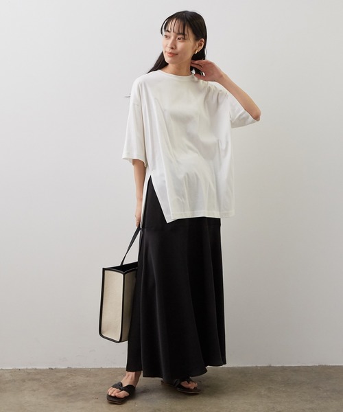 SALON adam et rope'（サロン アダム エ ロペ）の「シルケットスムースBIGTシャツ（Tシャツ/カットソー・レディース・ホワイト/ブルー系その他4/ブラック/グレー・FREE）」の9枚目の写真