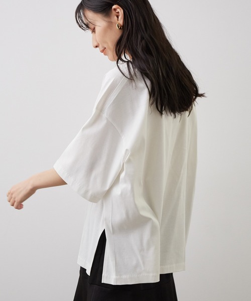 SALON adam et rope'（サロン アダム エ ロペ）の「シルケットスムースBIGTシャツ（Tシャツ/カットソー・レディース・ホワイト/ブルー系その他4/ブラック/グレー・FREE）」の5枚目の写真