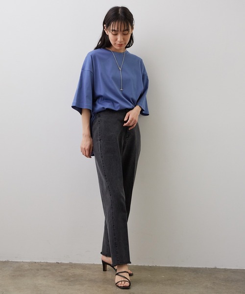 SALON adam et rope'（サロン アダム エ ロペ）の「シルケットスムースBIGTシャツ（Tシャツ/カットソー・レディース・ホワイト/ブルー系その他4/ブラック/グレー・FREE）」の11枚目の写真