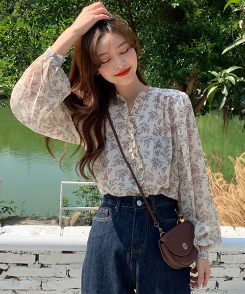 Girly Doll（ガーリードール）の「フリル花柄ブラウス（シャツ