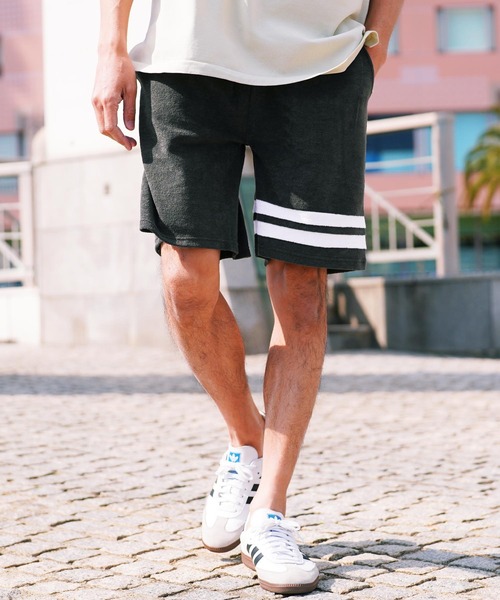 jiggys shop（ジギーズショップ）の「接触冷感 UVカット マルチパターン サマーパイル ショートパンツ（その他パンツ・メンズ・ブラック/ホワイト系その他3/ホワイト系その他/グレイッシュベージュ/ブルー系その他2/ネイビー/ホワイト/ホワイト系その他2/ブラック系その他/ブルー系その他/インディゴブルー/ブルー系その他3/ブラック系その他3/グレー系その他/ブラック系その他4/イエロー/ホワイト系その他4/ピンク系その他/ブラック系その他5/ブルー系その他4/ピンク・X-LARGE/LARGE/MEDIUM）」の2枚目の写真