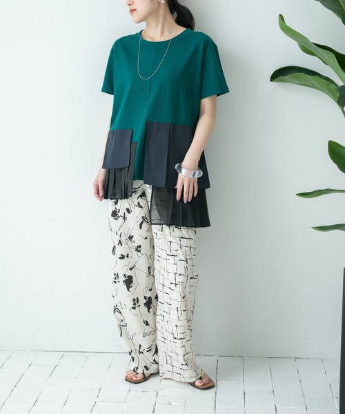 Eimee Law(エイミーロウ)の「プリーツレイヤードTシャツ(Tシャツ/カットソー・レディース・オフホワイト/グリーン/ライトベージュ/ブラック・38)」の13枚目の写真