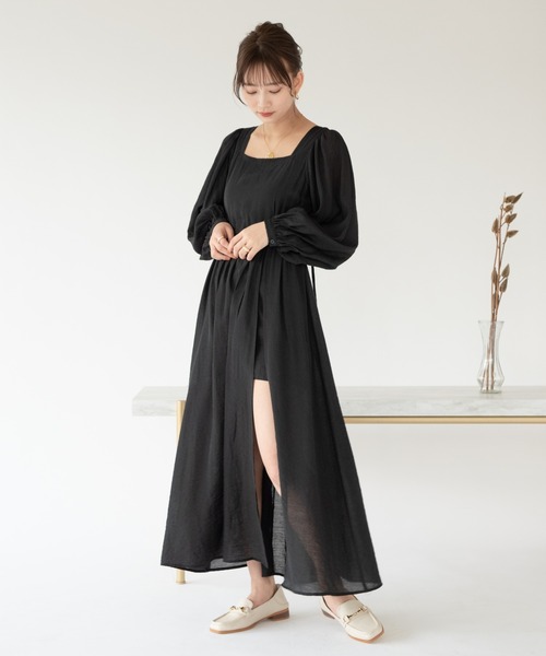 VRIA CHARME（バリアシャルム）の「スクエアネックスリットマキシワンピース（ワンピース・レディース・ブラック/ピンクベージュ/ナチュラル・FREE）」の13枚目の写真