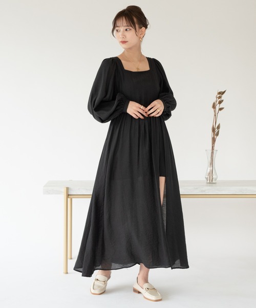 VRIA CHARME（バリアシャルム）の「スクエアネックスリットマキシワンピース（ワンピース・レディース・ブラック/ピンクベージュ/ナチュラル・FREE）」の14枚目の写真