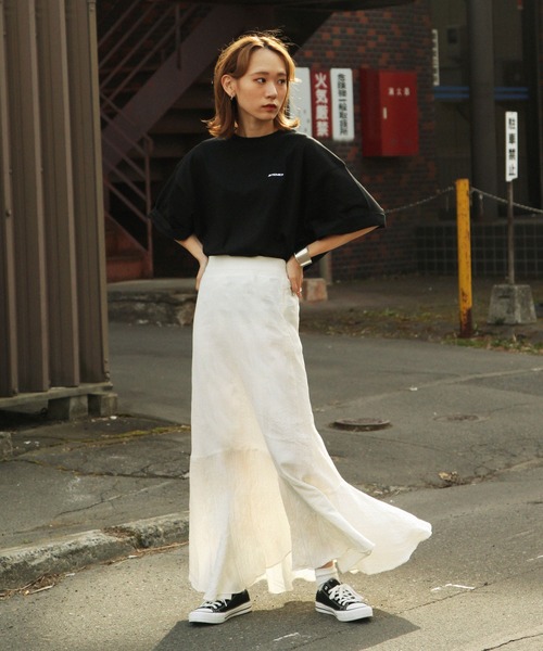 Piko（ピコ）の「【別注】【PIKO】スケボーガール イージーケア 高密度ビッグシルエット エモイラストTシャツ（Tシャツ/カットソー・レディース・ホワイト/ブラック/ベージュ/ネイビー/ピンク/ブルー/グリーン・MEDIUM/LARGE）」の13枚目の写真