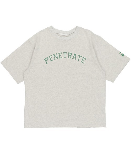 SPINNS（スピンズ）の「【ゆったりシルエット】PENETRATE カレッジデザインビッグTシャツ（Tシャツ/カットソー・レディース・ホワイト/ブルー/アッシュ/チャコール・ONESIZE）」の15枚目の写真