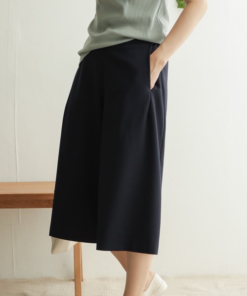 URBAN RESEARCH DOORS（アーバンリサーチドアーズ）の「ガウチョパンツ（その他パンツ・レディース・ネイビー/ライトベージュ・ONE）」の14枚目の写真