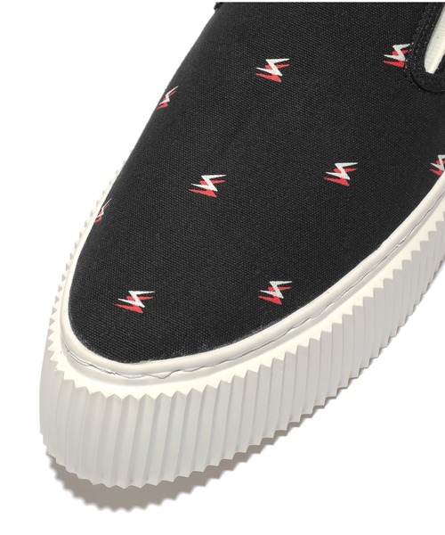 Undercoverism（アンダーカバイズム）の「UI2A4F01-1（スリッポン・メンズ・ホワイト/ブラック・MEDIUM/LARGE）」の15枚目の写真