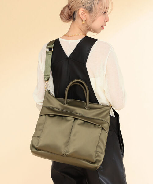 Ray BEAMS（レイビームス）の「Ray BEAMS / ヘルメット バッグ（トートバッグ・レディース・ブラウン/オリーブ・ONE SIZE）」の12枚目の写真