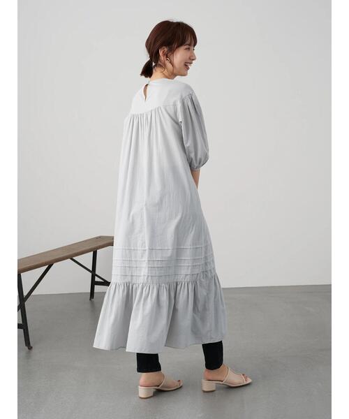 earth music&ecology（アースミュージックアンドエコロジー）の「ギャザータックティアードワンピース ＊（ワンピース・レディース・オフホワイト/サックスブルー/モカ・FREE）」の22枚目の写真