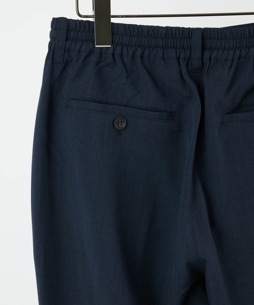 COLONY 2139（コロニートゥーワンスリーナイン）の「KINAGASHIテーパードパンツ(セットアップ可)/スラックスパンツ（スラックス・メンズ・ネイビー/モカ/スミクロ・MEDIUM/LARGE）」の13枚目の写真