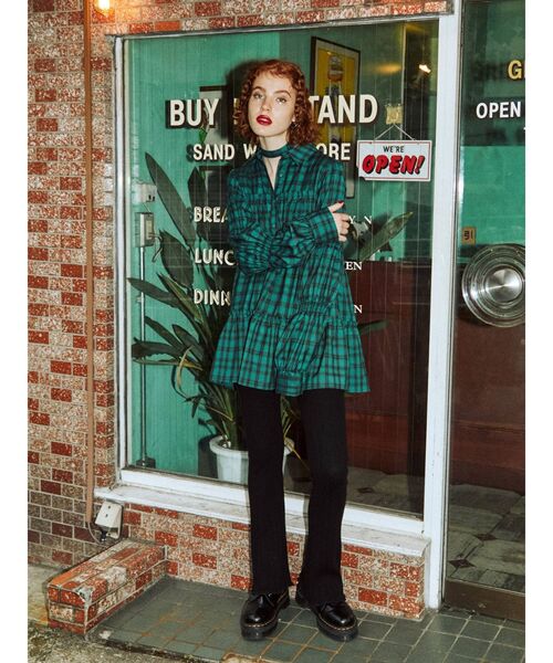 jouetie（ジュエティ）の「ランダムリブフィットフレアニットパンツ（その他パンツ・レディース・ブラック/レッド/グリーン/ブルー/パープル・MEDIUM）」の19枚目の写真